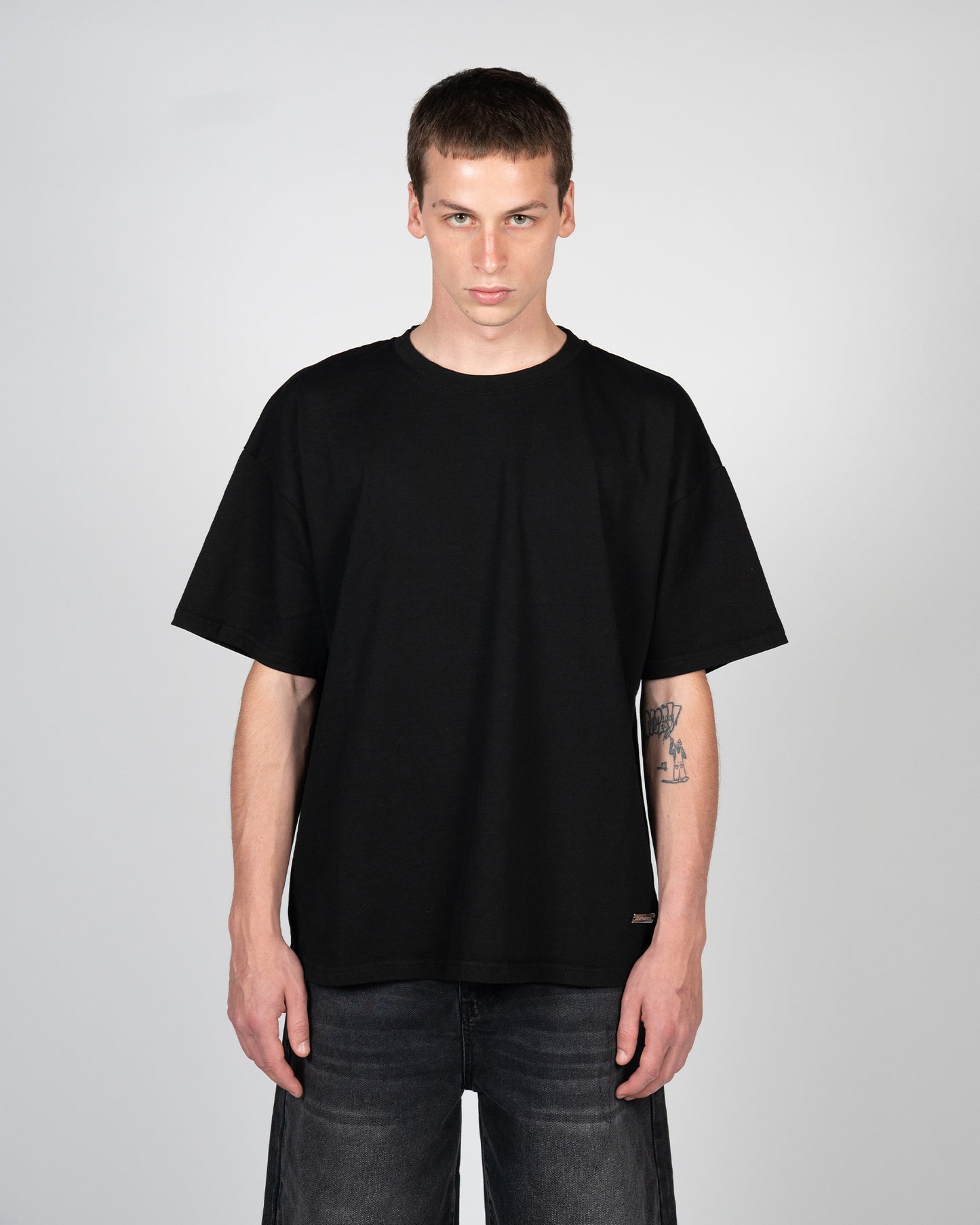 NOTE TEE