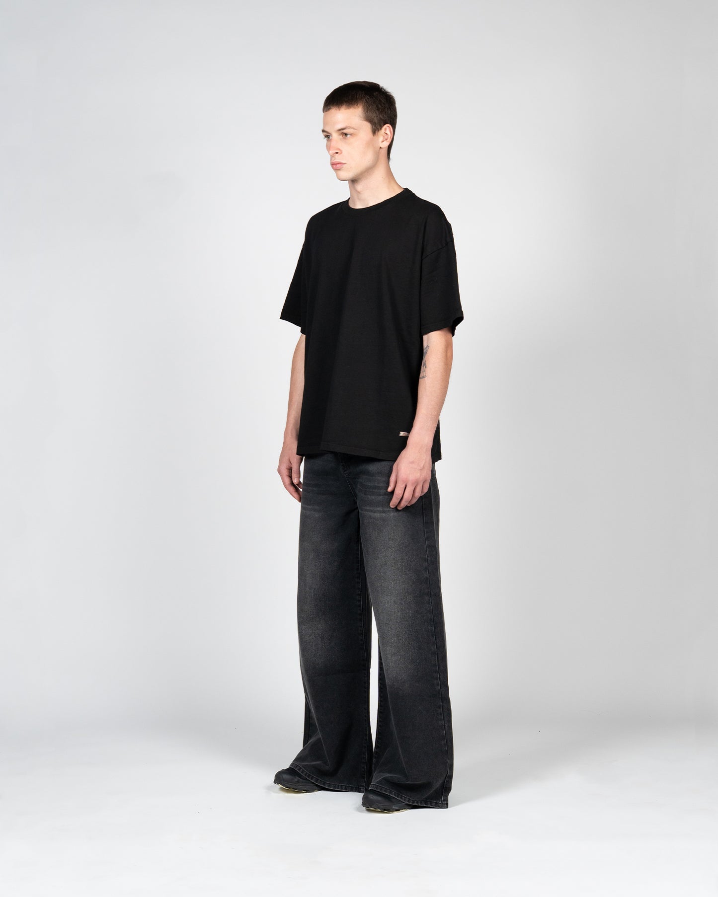 NOTE TEE