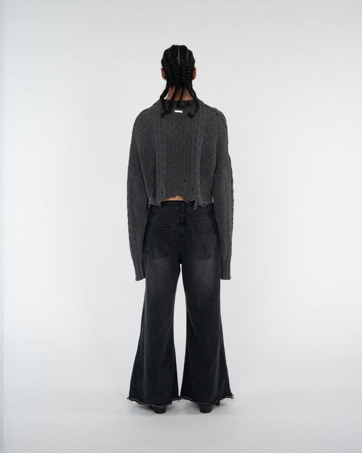 DISTRESSED STONE WASH CROP SWEATER