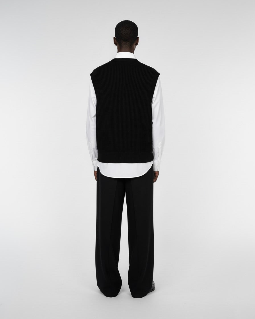 DISTRESSED KNIT VEST BLACK